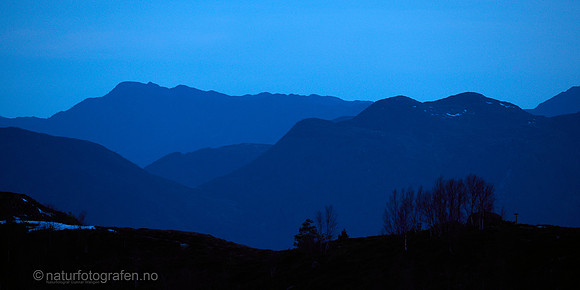 LE26_017_1x2_1280_C