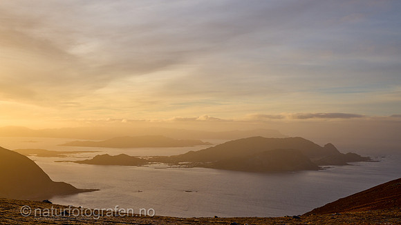 LA2410_033_9x16_1200_C