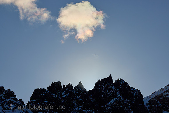 LG2407_116_1280_C