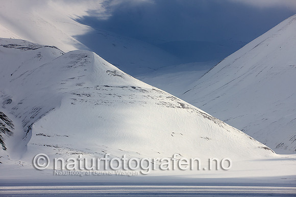 D_EA0901_640_900_C